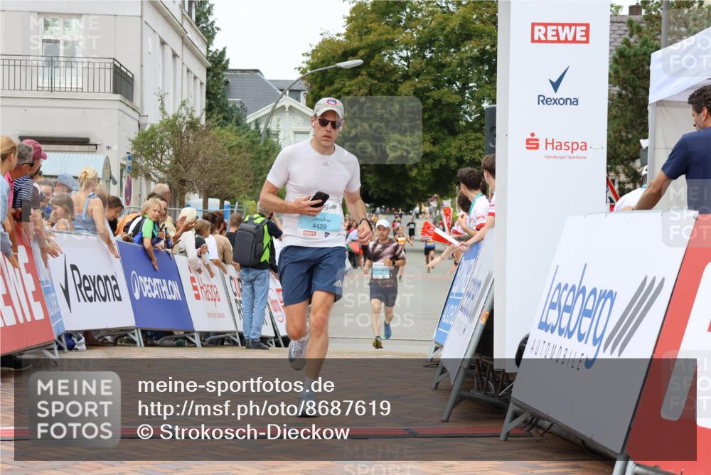 31.08.2025 - 21. Blankeneser Heldenlauf Strokosch-Dieckow http://msf.ph/oto/8687619 31.08.2025 11:58:01 Ziel 4192, 4429 meine-sportfotos.de