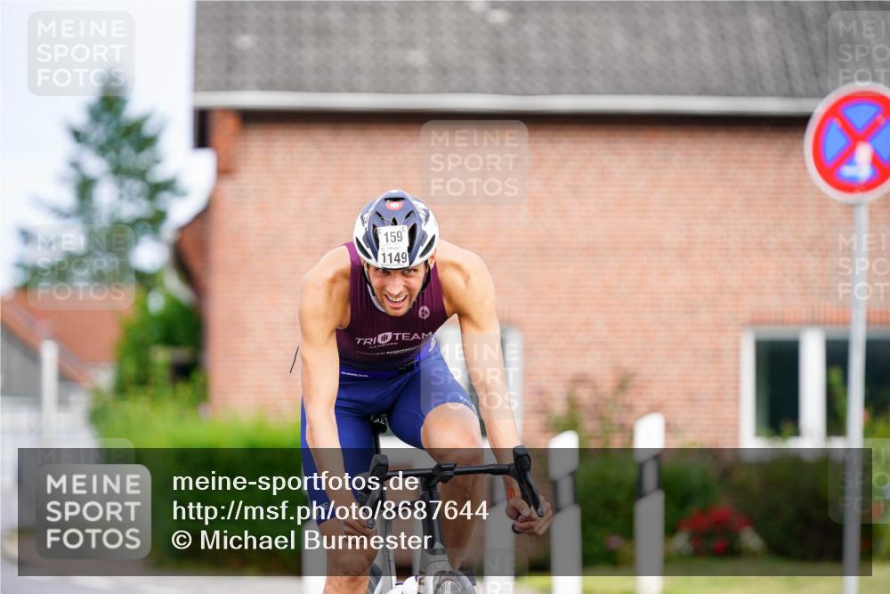 31.08.2025 - Elbe Triathlon Hamburg Michael Burmester http://msf.ph/oto/8687644 31.08.2025 15:13:53 Radfahren  meine-sportfotos.de