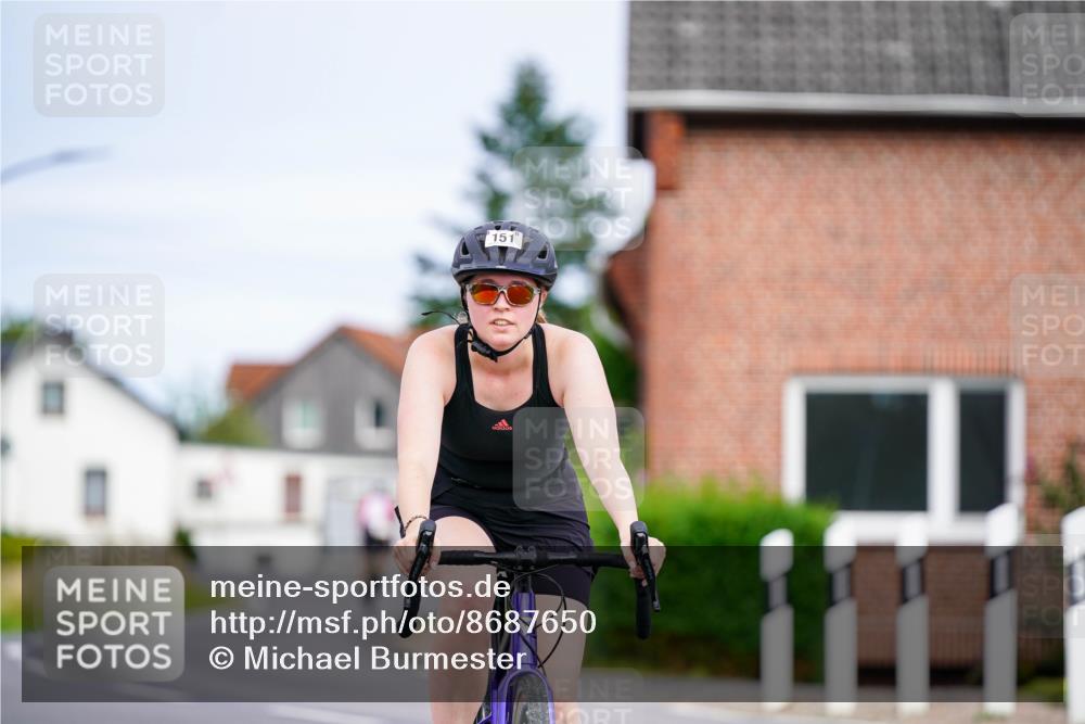 31.08.2025 - Elbe Triathlon Hamburg Michael Burmester http://msf.ph/oto/8687650 31.08.2025 15:14:00 Radfahren  meine-sportfotos.de