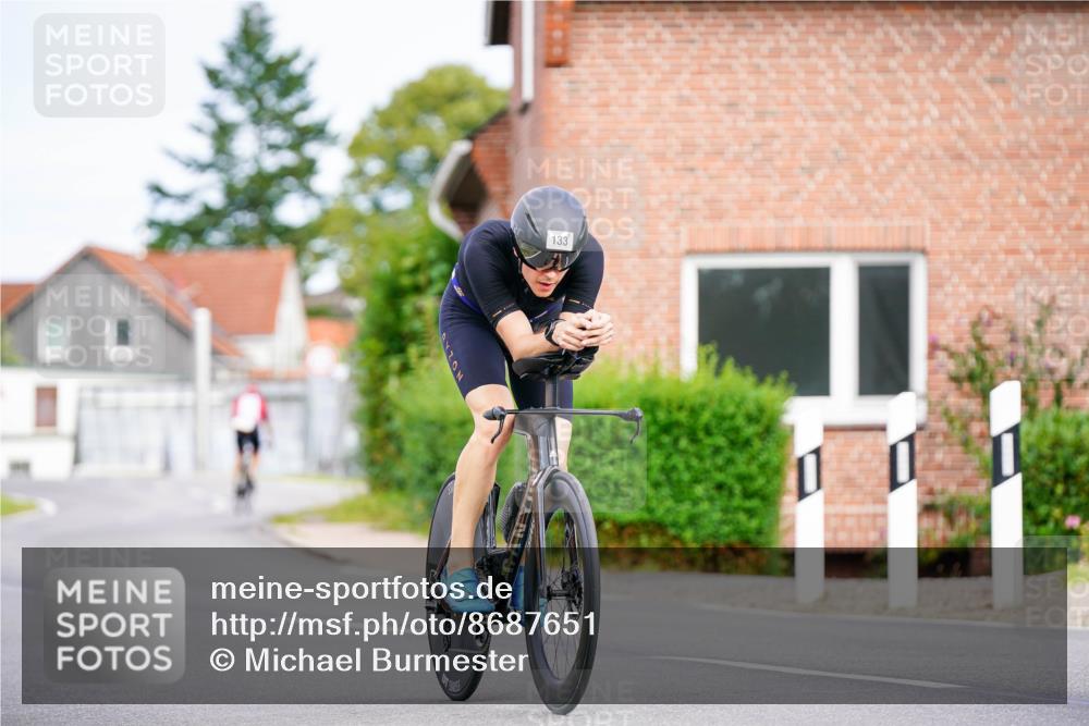 31.08.2025 - Elbe Triathlon Hamburg Michael Burmester http://msf.ph/oto/8687651 31.08.2025 15:14:40 Radfahren  meine-sportfotos.de