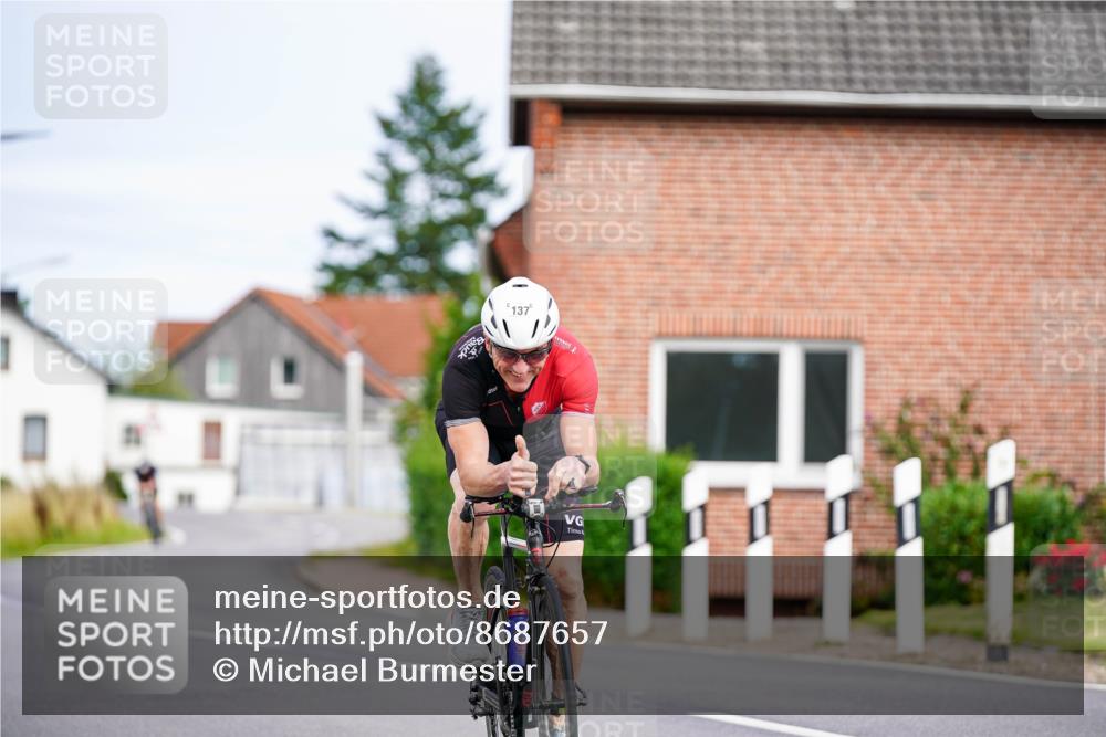 31.08.2025 - Elbe Triathlon Hamburg Michael Burmester http://msf.ph/oto/8687657 31.08.2025 15:15:36 Radfahren  meine-sportfotos.de
