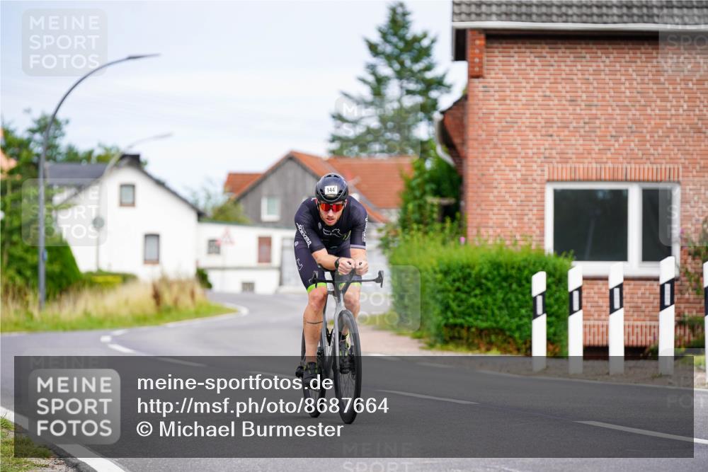 31.08.2025 - Elbe Triathlon Hamburg Michael Burmester http://msf.ph/oto/8687664 31.08.2025 15:15:42 Radfahren  meine-sportfotos.de