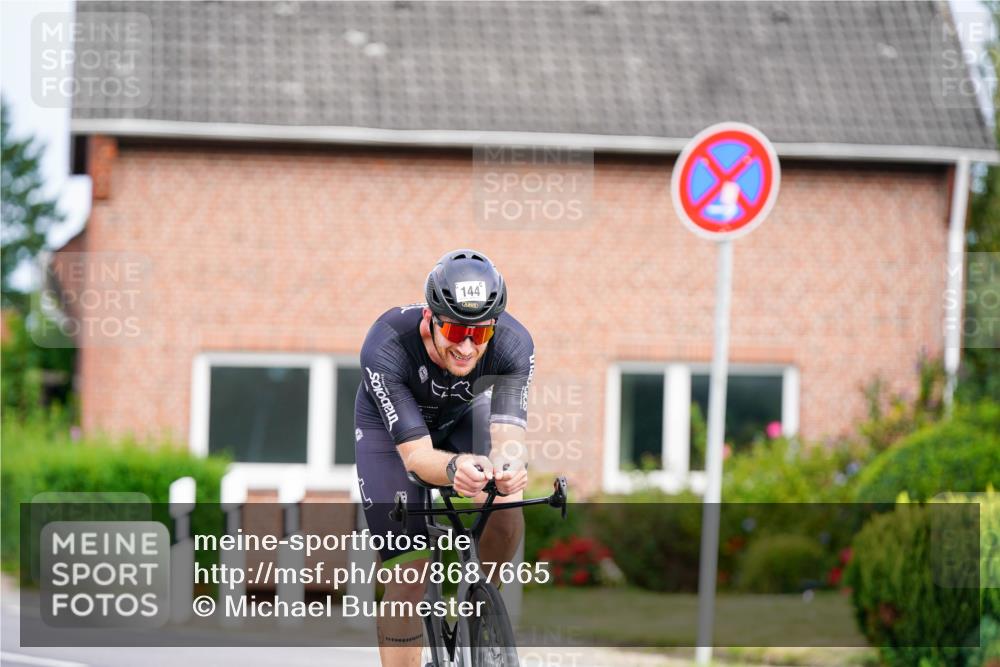 31.08.2025 - Elbe Triathlon Hamburg Michael Burmester http://msf.ph/oto/8687665 31.08.2025 15:15:43 Radfahren  meine-sportfotos.de