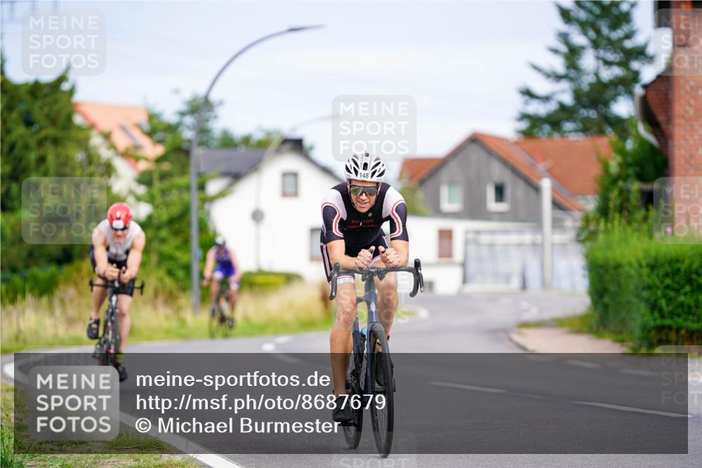 31.08.2025 - Elbe Triathlon Hamburg Michael Burmester http://msf.ph/oto/8687679 31.08.2025 15:17:17 Radfahren  meine-sportfotos.de