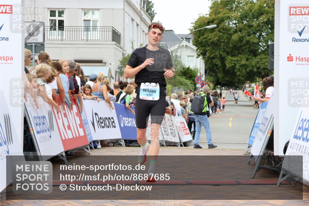 31.08.2025 - 21. Blankeneser Heldenlauf Strokosch-Dieckow http://msf.ph/oto/8687685 31.08.2025 11:57:40 Ziel 4284 meine-sportfotos.de