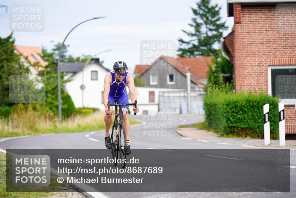 31.08.2025 - Elbe Triathlon Hamburg Michael Burmester http://msf.ph/oto/8687689 31.08.2025 15:17:21 Radfahren  meine-sportfotos.de