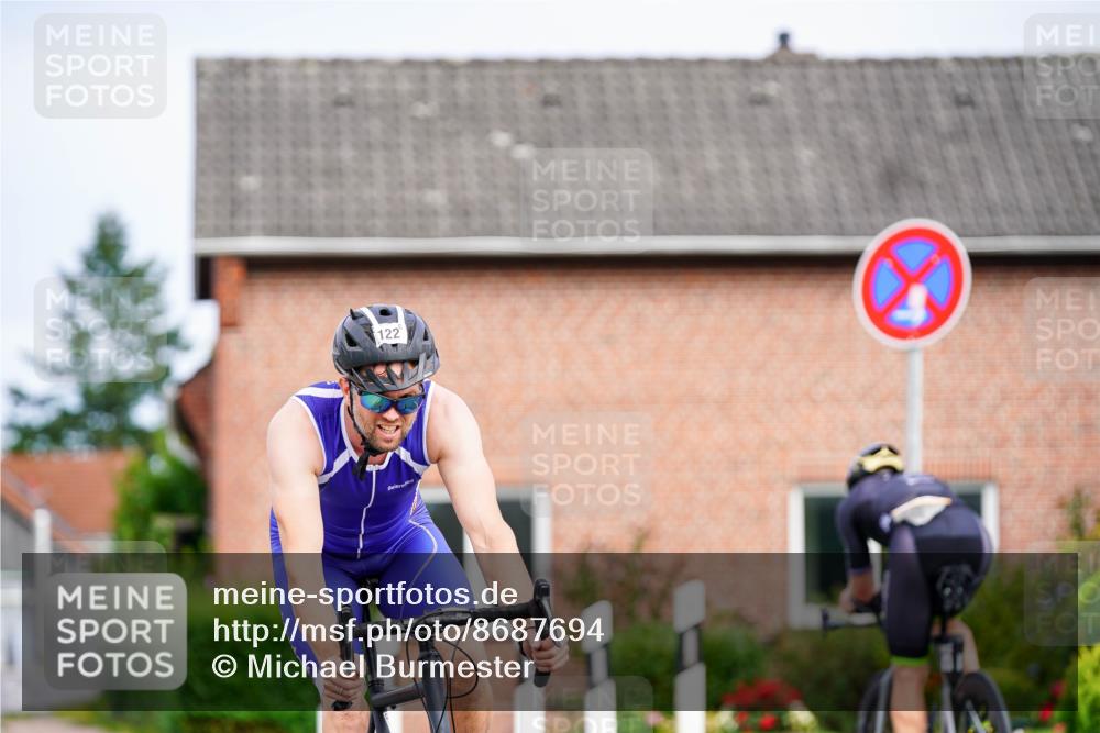 31.08.2025 - Elbe Triathlon Hamburg Michael Burmester http://msf.ph/oto/8687694 31.08.2025 15:17:22 Radfahren  meine-sportfotos.de