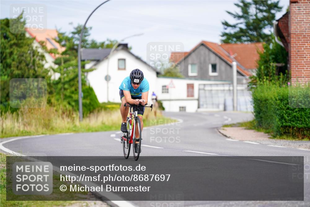 31.08.2025 - Elbe Triathlon Hamburg Michael Burmester http://msf.ph/oto/8687697 31.08.2025 15:18:41 Radfahren  meine-sportfotos.de