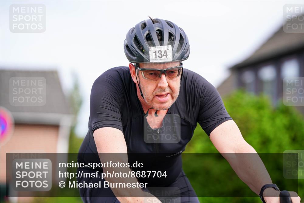 31.08.2025 - Elbe Triathlon Hamburg Michael Burmester http://msf.ph/oto/8687704 31.08.2025 15:19:09 Radfahren  meine-sportfotos.de