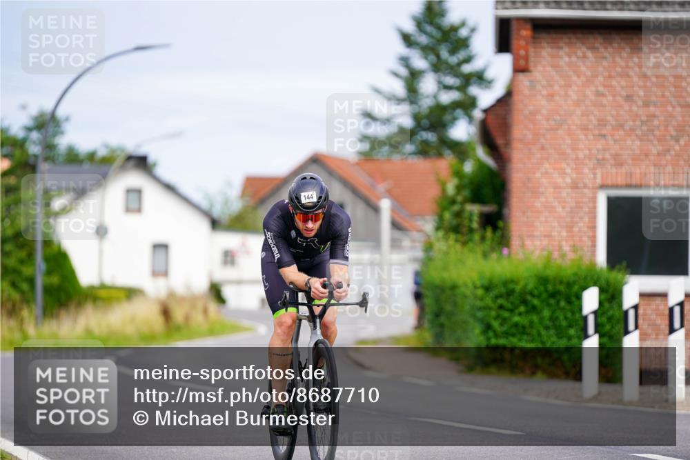 31.08.2025 - Elbe Triathlon Hamburg Michael Burmester http://msf.ph/oto/8687710 31.08.2025 15:19:23 Radfahren  meine-sportfotos.de