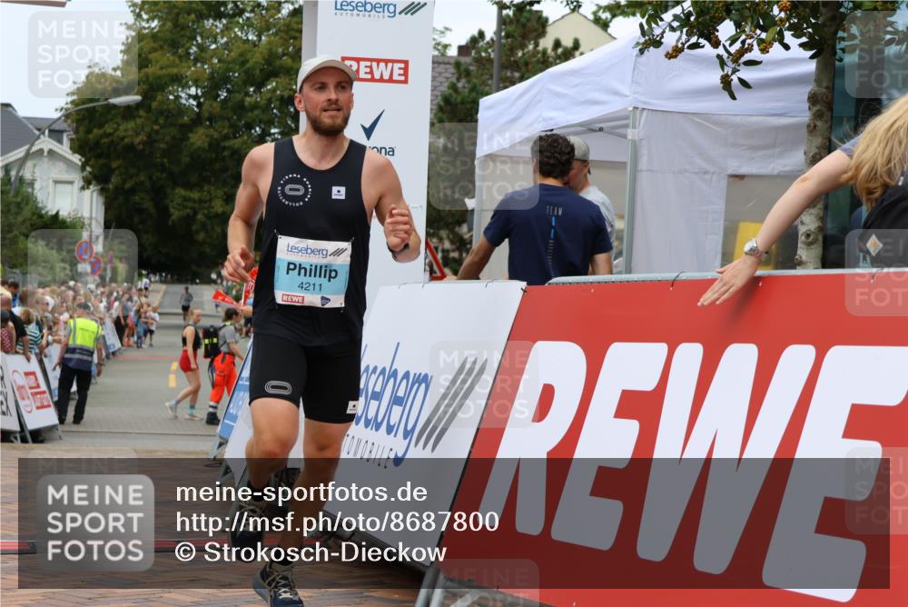 31.08.2025 - 21. Blankeneser Heldenlauf Strokosch-Dieckow http://msf.ph/oto/8687800 31.08.2025 11:56:37 Ziel 5615, 4265, 4217, 4211 meine-sportfotos.de