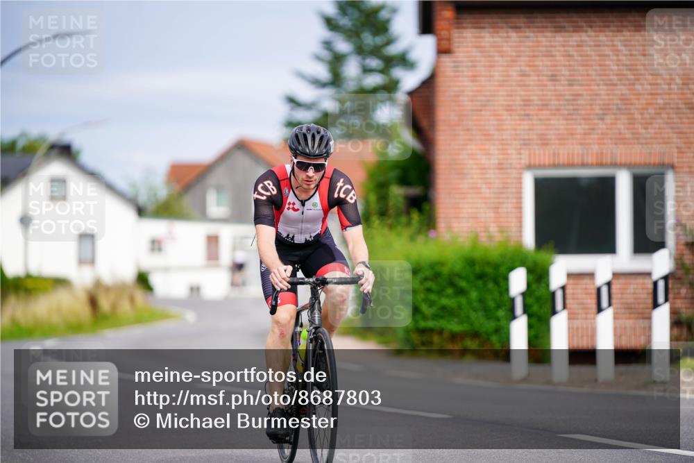 31.08.2025 - Elbe Triathlon Hamburg Michael Burmester http://msf.ph/oto/8687803 31.08.2025 15:24:36 Radfahren  meine-sportfotos.de