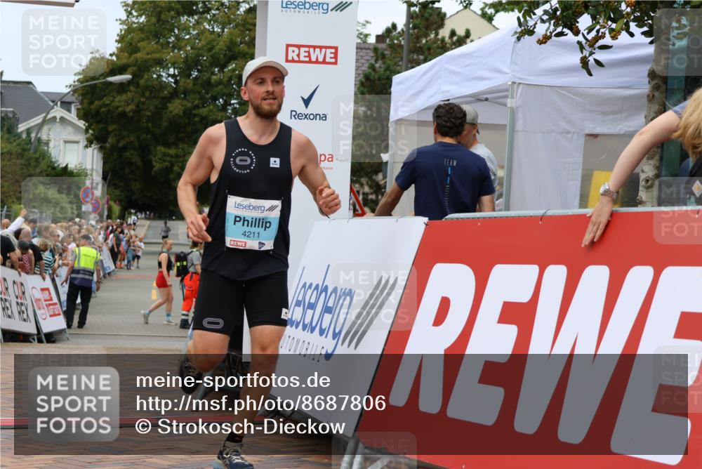 31.08.2025 - 21. Blankeneser Heldenlauf Strokosch-Dieckow http://msf.ph/oto/8687806 31.08.2025 11:56:37 Ziel 5615, 4265, 4217, 4211 meine-sportfotos.de