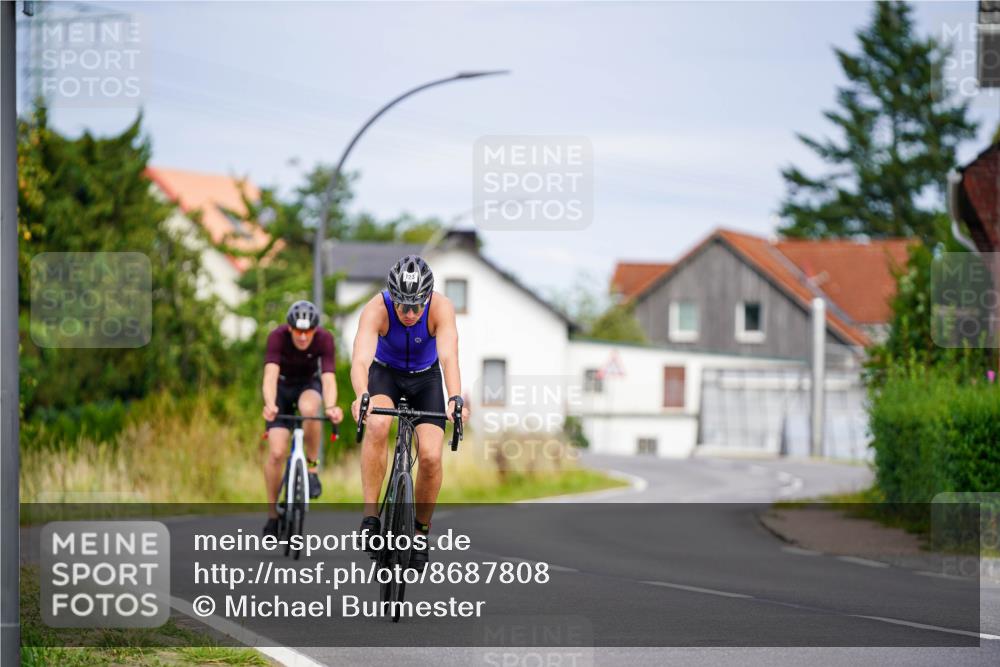 31.08.2025 - Elbe Triathlon Hamburg Michael Burmester http://msf.ph/oto/8687808 31.08.2025 15:25:16 Radfahren  meine-sportfotos.de