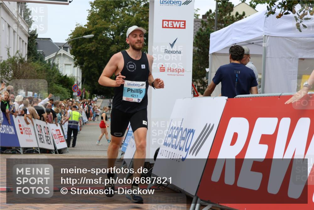31.08.2025 - 21. Blankeneser Heldenlauf Strokosch-Dieckow http://msf.ph/oto/8687821 31.08.2025 11:56:36 Ziel 5615, 4265, 4217, 4211 meine-sportfotos.de