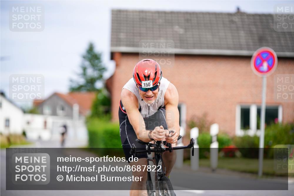 31.08.2025 - Elbe Triathlon Hamburg Michael Burmester http://msf.ph/oto/8687822 31.08.2025 15:25:28 Radfahren  meine-sportfotos.de