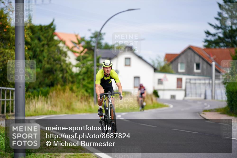 31.08.2025 - Elbe Triathlon Hamburg Michael Burmester http://msf.ph/oto/8687824 31.08.2025 15:25:42 Radfahren  meine-sportfotos.de