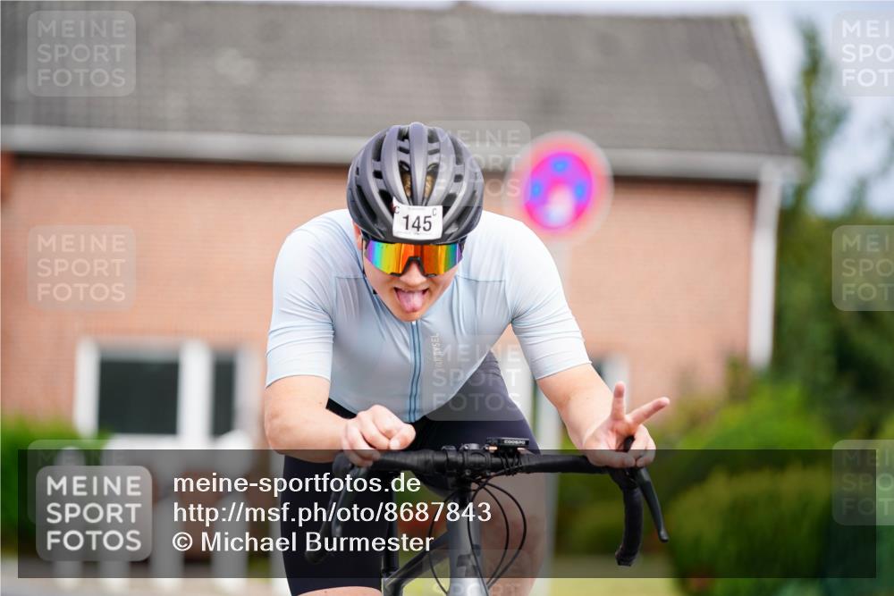 31.08.2025 - Elbe Triathlon Hamburg Michael Burmester http://msf.ph/oto/8687843 31.08.2025 15:26:03 Radfahren  meine-sportfotos.de