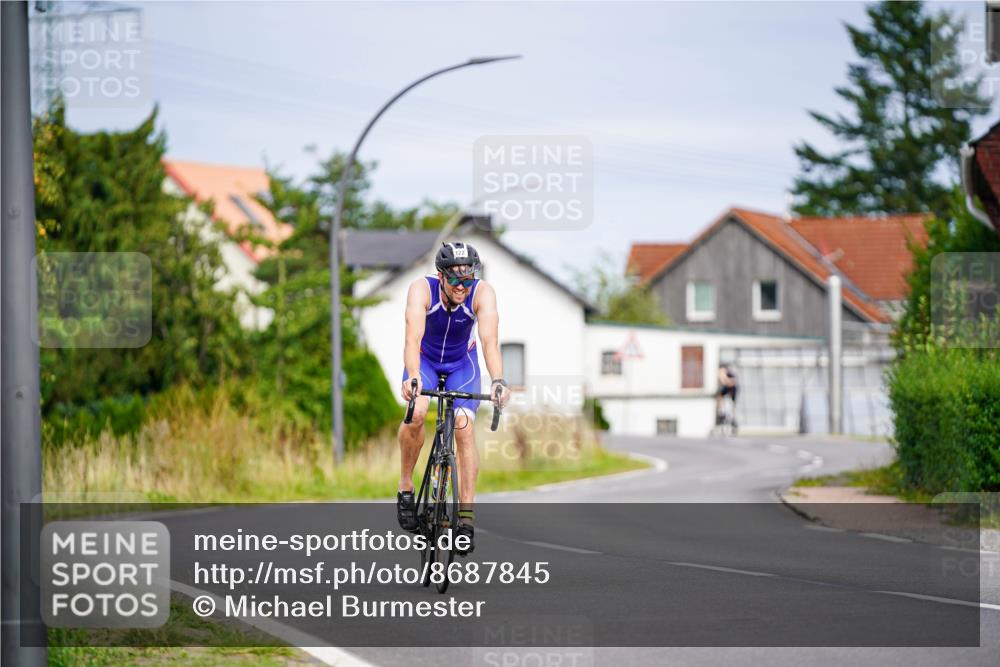 31.08.2025 - Elbe Triathlon Hamburg Michael Burmester http://msf.ph/oto/8687845 31.08.2025 15:26:30 Radfahren  meine-sportfotos.de