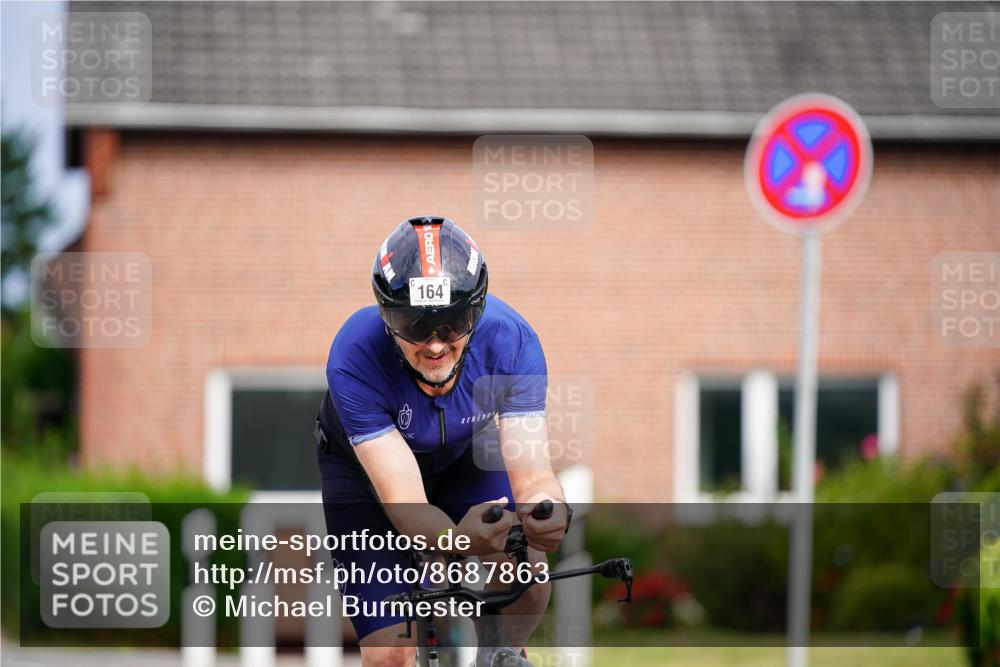 31.08.2025 - Elbe Triathlon Hamburg Michael Burmester http://msf.ph/oto/8687863 31.08.2025 15:27:05 Radfahren  meine-sportfotos.de