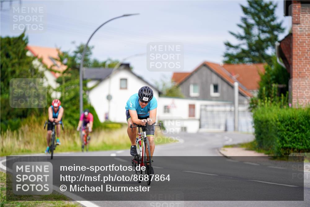 31.08.2025 - Elbe Triathlon Hamburg Michael Burmester http://msf.ph/oto/8687864 31.08.2025 15:27:13 Radfahren  meine-sportfotos.de