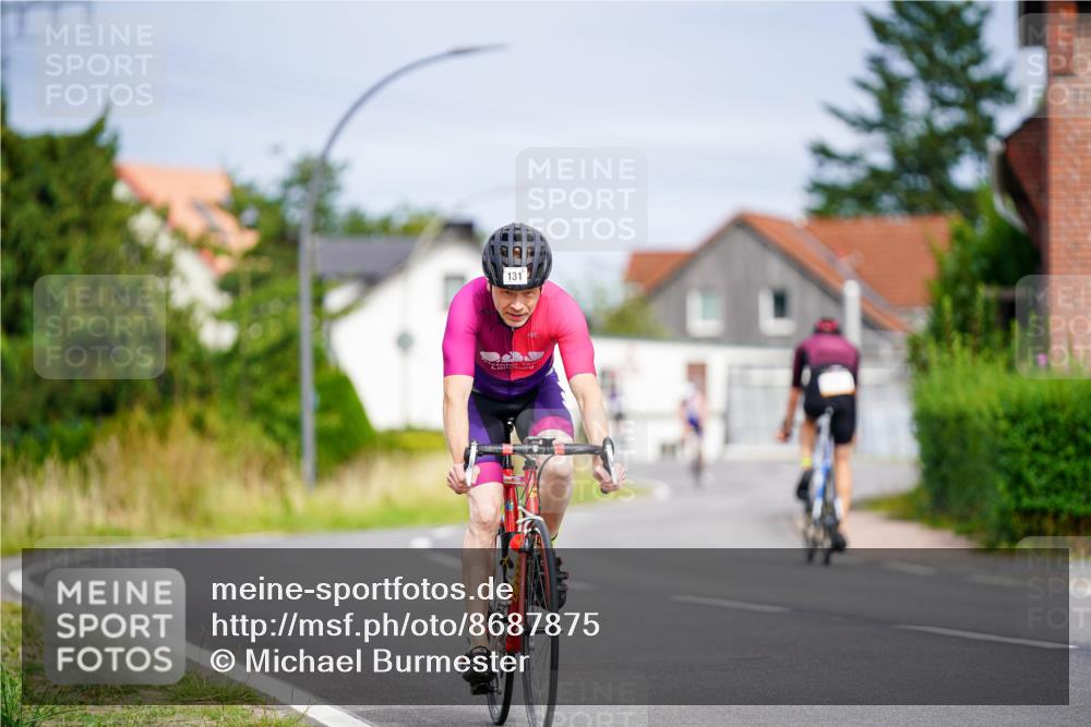 31.08.2025 - Elbe Triathlon Hamburg Michael Burmester http://msf.ph/oto/8687875 31.08.2025 15:27:18 Radfahren  meine-sportfotos.de