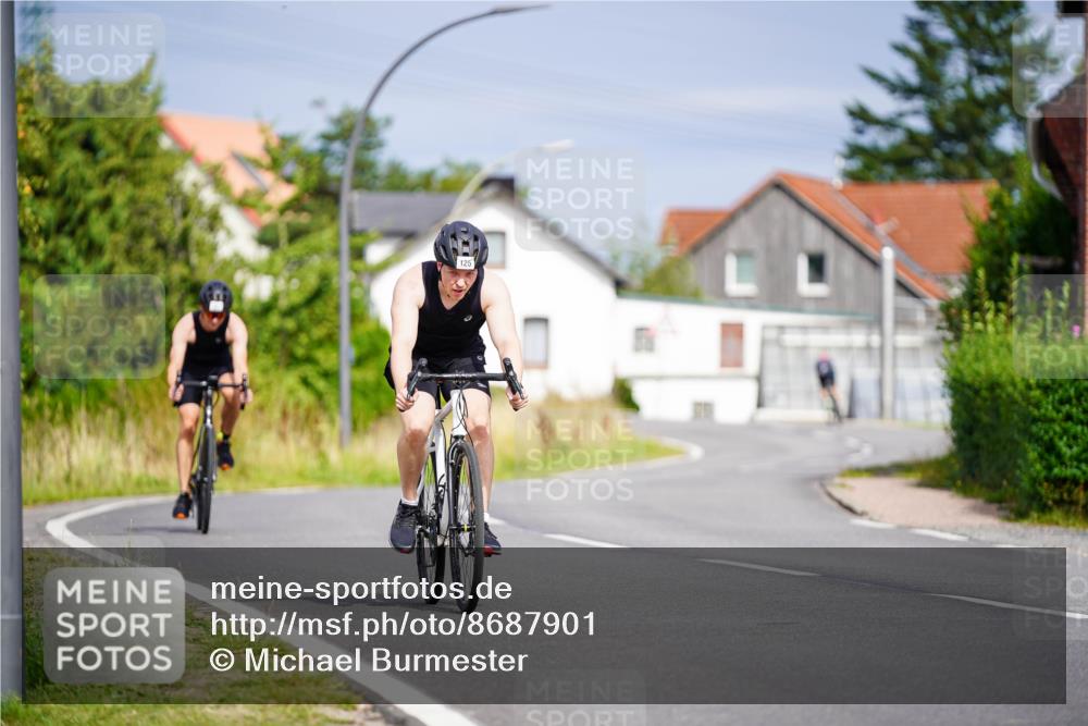 31.08.2025 - Elbe Triathlon Hamburg Michael Burmester http://msf.ph/oto/8687901 31.08.2025 15:29:04 Radfahren  meine-sportfotos.de