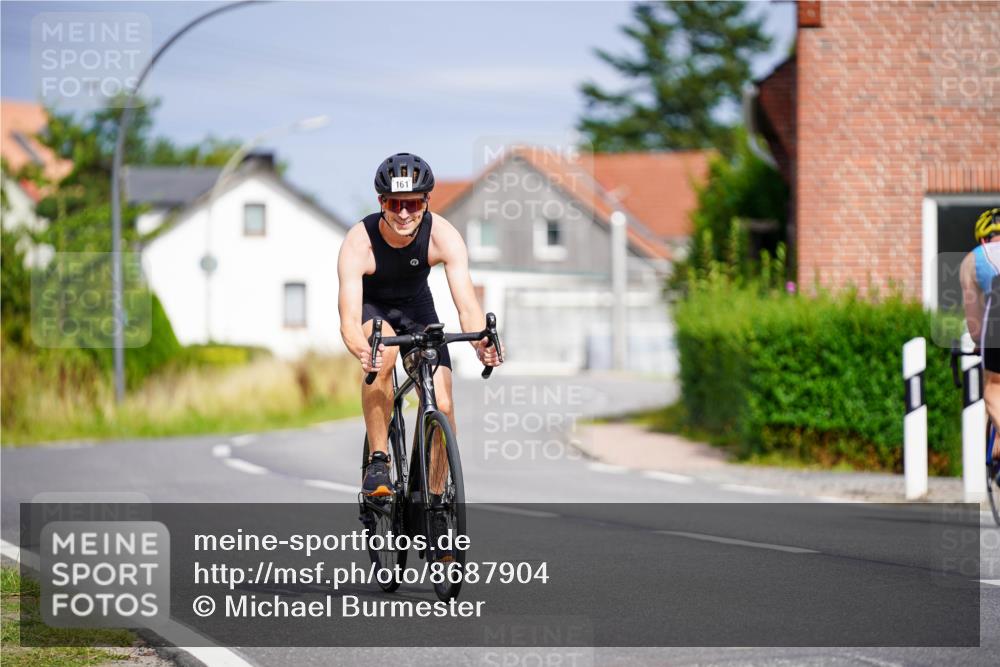 31.08.2025 - Elbe Triathlon Hamburg Michael Burmester http://msf.ph/oto/8687904 31.08.2025 15:29:06 Radfahren  meine-sportfotos.de