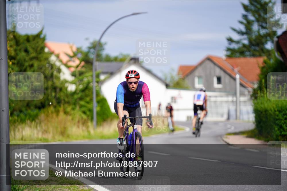 31.08.2025 - Elbe Triathlon Hamburg Michael Burmester http://msf.ph/oto/8687907 31.08.2025 15:29:33 Radfahren  meine-sportfotos.de
