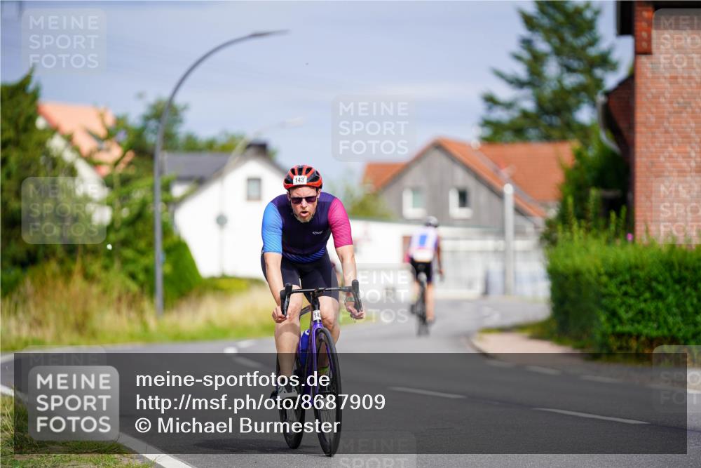 31.08.2025 - Elbe Triathlon Hamburg Michael Burmester http://msf.ph/oto/8687909 31.08.2025 15:29:34 Radfahren  meine-sportfotos.de
