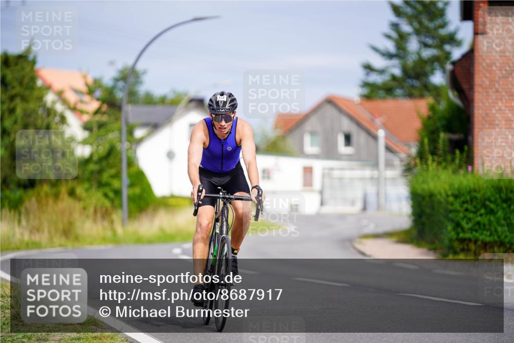 31.08.2025 - Elbe Triathlon Hamburg Michael Burmester http://msf.ph/oto/8687917 31.08.2025 15:29:45 Radfahren  meine-sportfotos.de