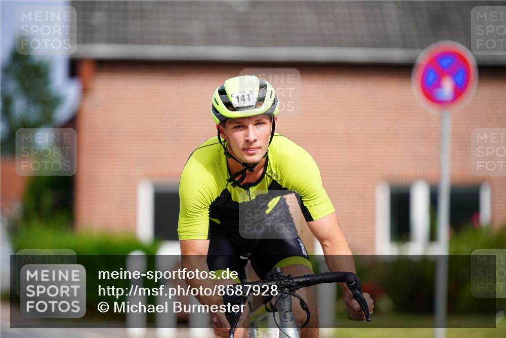 31.08.2025 - Elbe Triathlon Hamburg Michael Burmester http://msf.ph/oto/8687928 31.08.2025 15:30:06 Radfahren  meine-sportfotos.de
