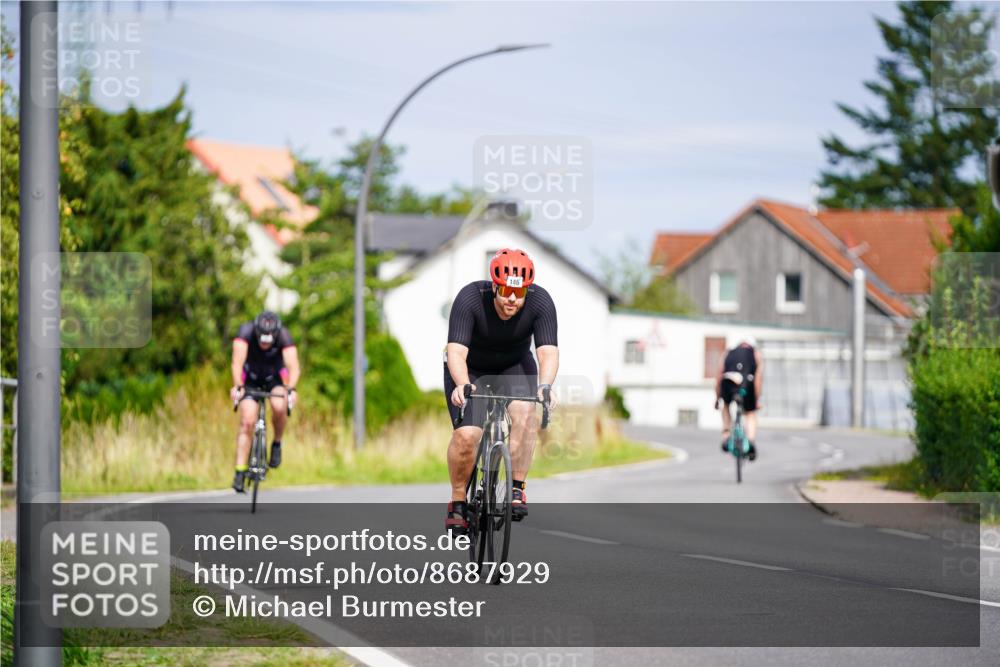 31.08.2025 - Elbe Triathlon Hamburg Michael Burmester http://msf.ph/oto/8687929 31.08.2025 15:30:18 Radfahren  meine-sportfotos.de