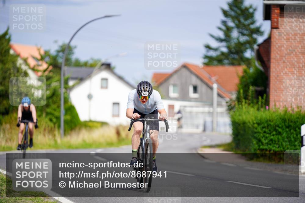 31.08.2025 - Elbe Triathlon Hamburg Michael Burmester http://msf.ph/oto/8687941 31.08.2025 15:30:39 Radfahren  meine-sportfotos.de