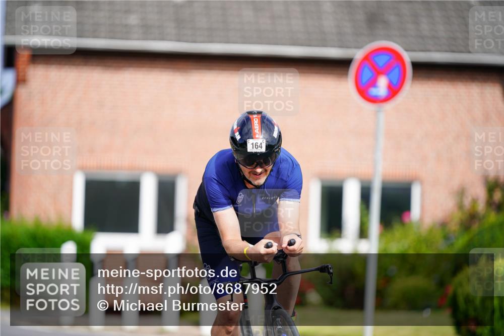 31.08.2025 - Elbe Triathlon Hamburg Michael Burmester http://msf.ph/oto/8687952 31.08.2025 15:31:13 Radfahren  meine-sportfotos.de