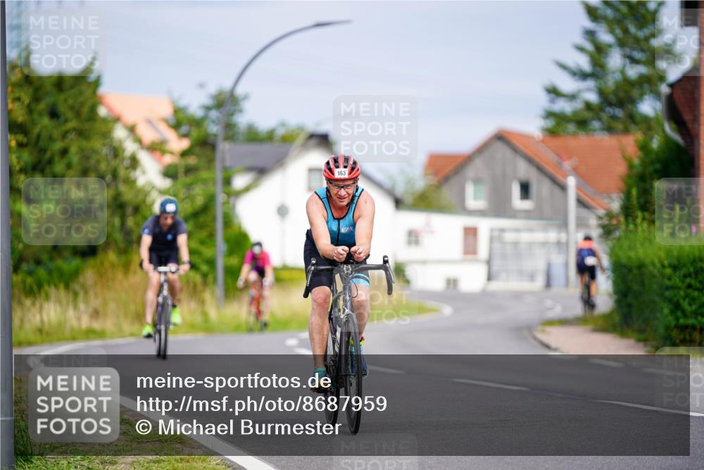 31.08.2025 - Elbe Triathlon Hamburg Michael Burmester http://msf.ph/oto/8687959 31.08.2025 15:31:47 Radfahren  meine-sportfotos.de