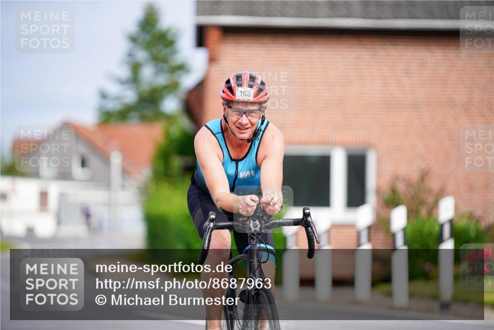 31.08.2025 - Elbe Triathlon Hamburg Michael Burmester http://msf.ph/oto/8687963 31.08.2025 15:31:48 Radfahren  meine-sportfotos.de