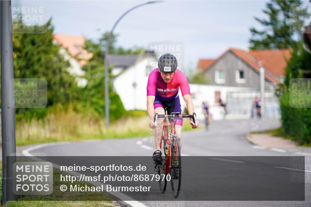 31.08.2025 - Elbe Triathlon Hamburg Michael Burmester http://msf.ph/oto/8687970 31.08.2025 15:31:52 Radfahren  meine-sportfotos.de
