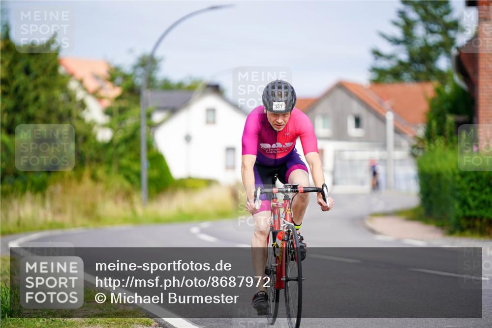 31.08.2025 - Elbe Triathlon Hamburg Michael Burmester http://msf.ph/oto/8687972 31.08.2025 15:31:52 Radfahren  meine-sportfotos.de