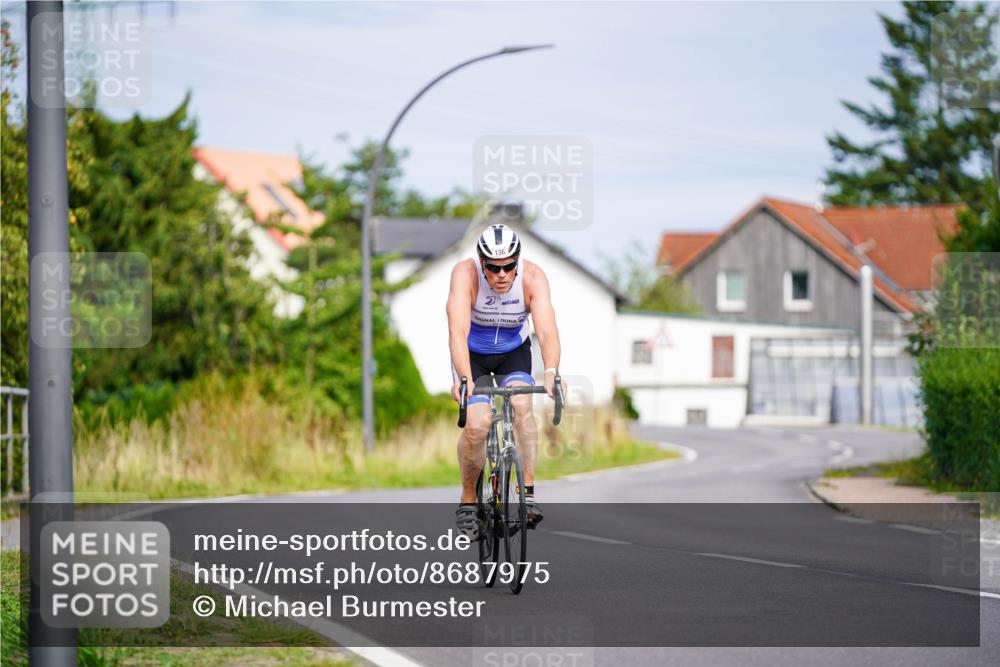 31.08.2025 - Elbe Triathlon Hamburg Michael Burmester http://msf.ph/oto/8687975 31.08.2025 15:31:59 Radfahren  meine-sportfotos.de
