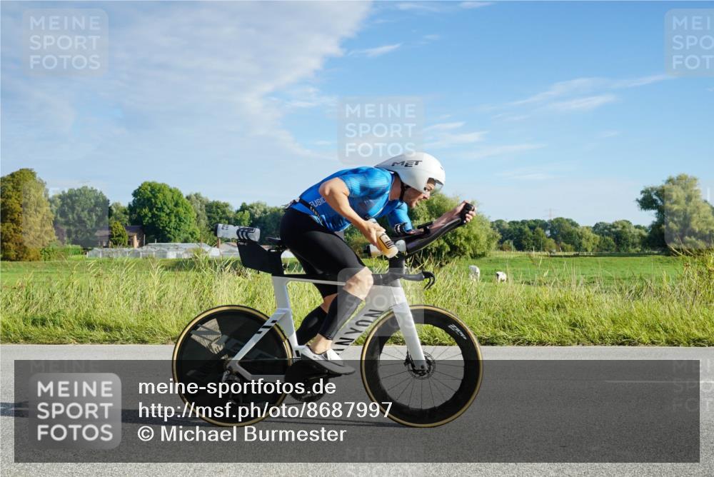 31.08.2025 - Elbe Triathlon Hamburg Michael Burmester http://msf.ph/oto/8687997 31.08.2025 08:38:53 Radfahren 223 meine-sportfotos.de