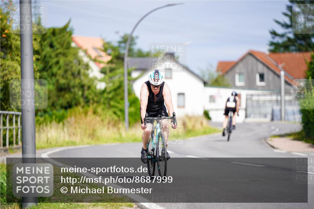 31.08.2025 - Elbe Triathlon Hamburg Michael Burmester http://msf.ph/oto/8687999 31.08.2025 15:33:04 Radfahren  meine-sportfotos.de