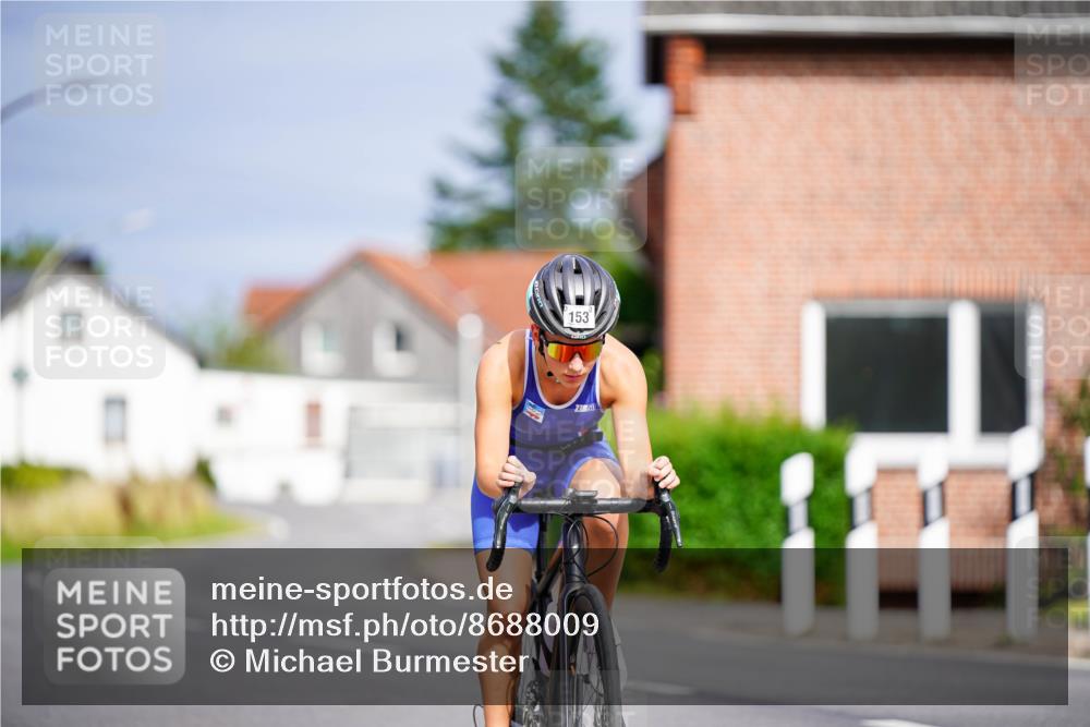 31.08.2025 - Elbe Triathlon Hamburg Michael Burmester http://msf.ph/oto/8688009 31.08.2025 15:33:24 Radfahren  meine-sportfotos.de