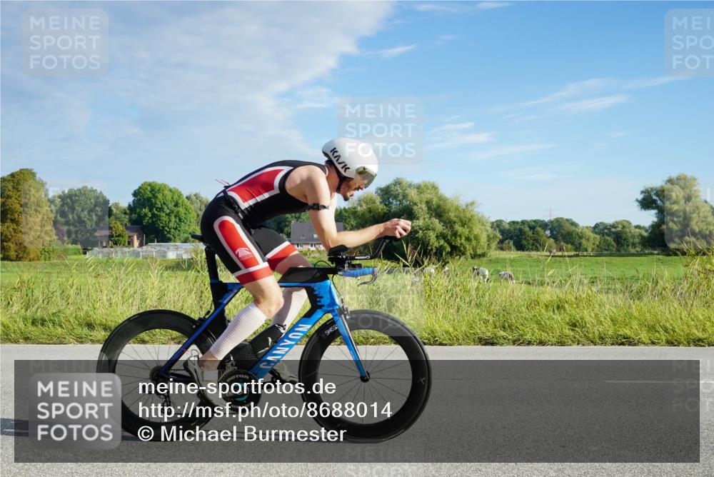 31.08.2025 - Elbe Triathlon Hamburg Michael Burmester http://msf.ph/oto/8688014 31.08.2025 08:39:49 Radfahren 229, 242 meine-sportfotos.de