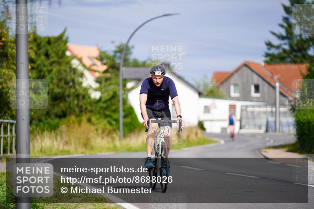31.08.2025 - Elbe Triathlon Hamburg Michael Burmester http://msf.ph/oto/8688026 31.08.2025 15:33:42 Radfahren  meine-sportfotos.de