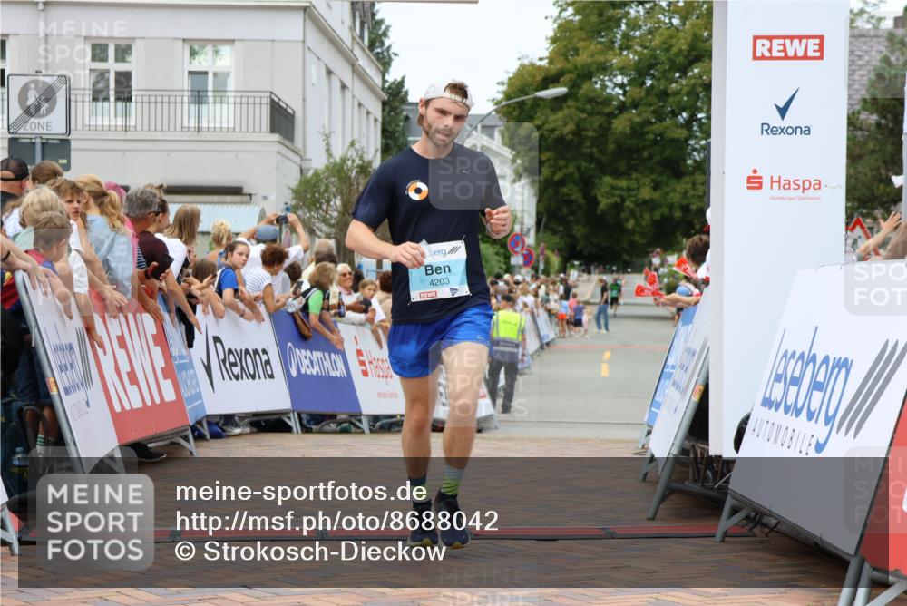 31.08.2025 - 21. Blankeneser Heldenlauf Strokosch-Dieckow http://msf.ph/oto/8688042 31.08.2025 11:56:08 Ziel 4203 meine-sportfotos.de