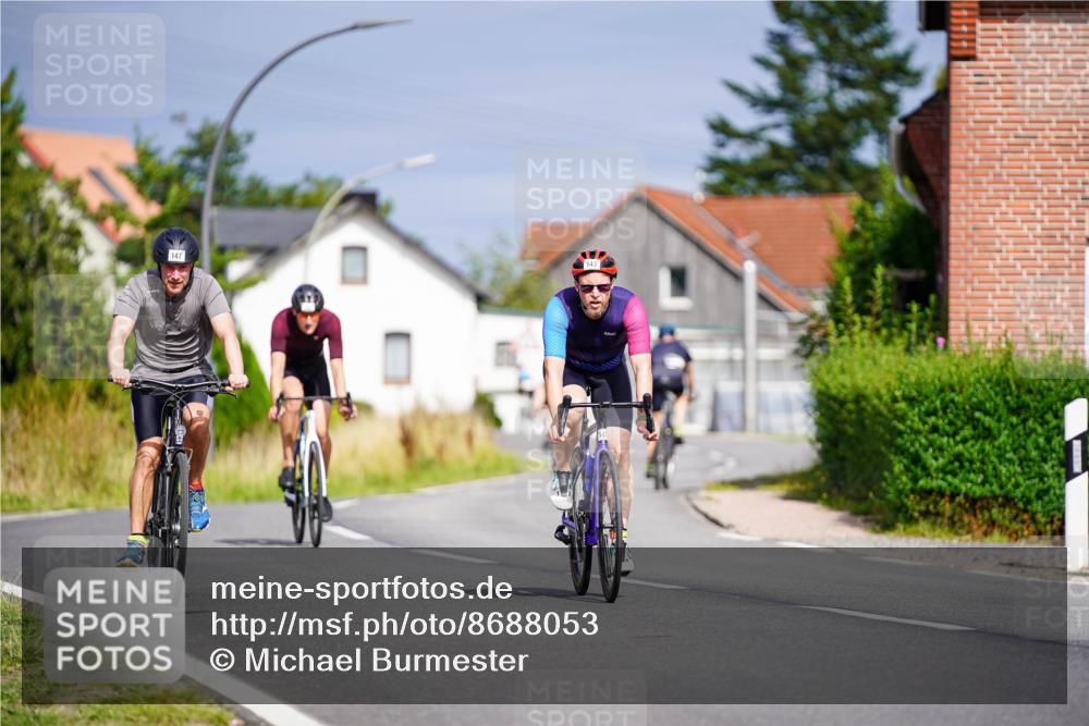 31.08.2025 - Elbe Triathlon Hamburg Michael Burmester http://msf.ph/oto/8688053 31.08.2025 15:34:03 Radfahren  meine-sportfotos.de