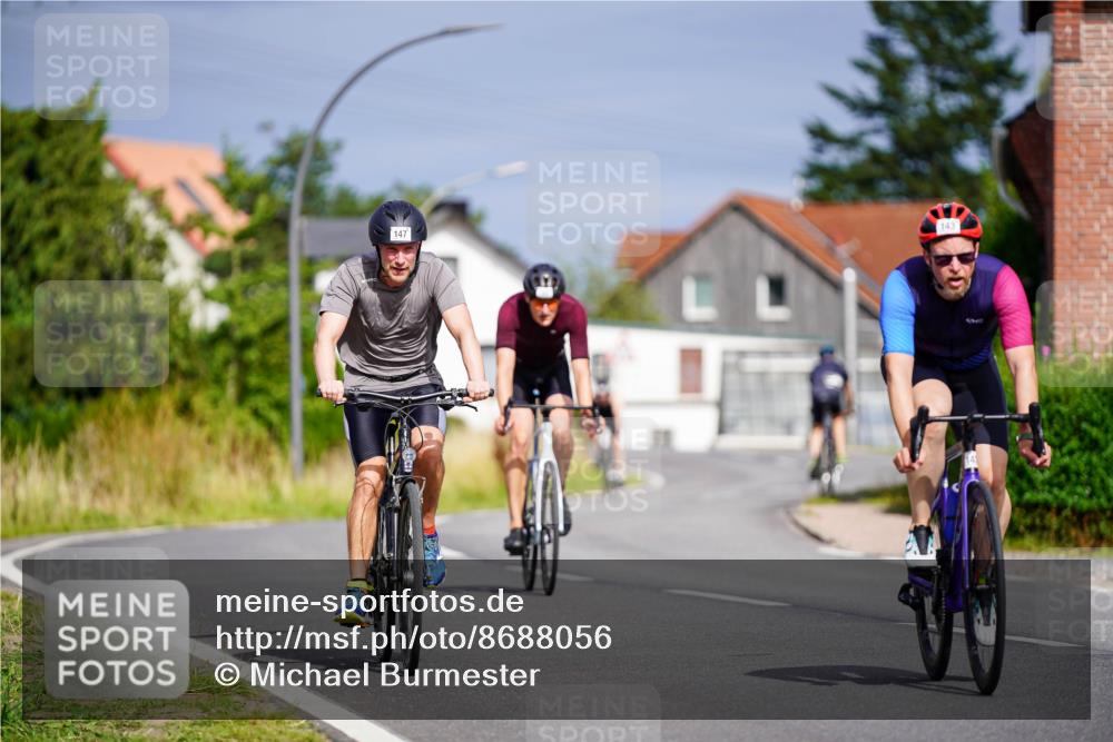 31.08.2025 - Elbe Triathlon Hamburg Michael Burmester http://msf.ph/oto/8688056 31.08.2025 15:34:04 Radfahren  meine-sportfotos.de
