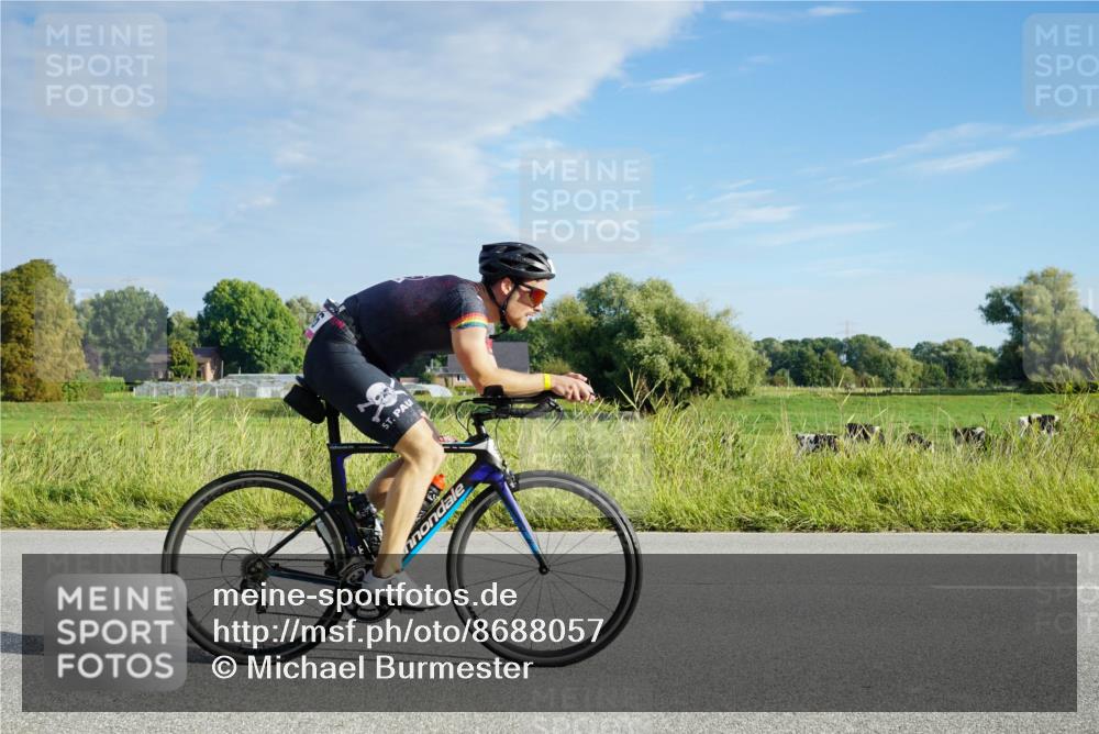 31.08.2025 - Elbe Triathlon Hamburg Michael Burmester http://msf.ph/oto/8688057 31.08.2025 08:42:24 Radfahren 166 meine-sportfotos.de