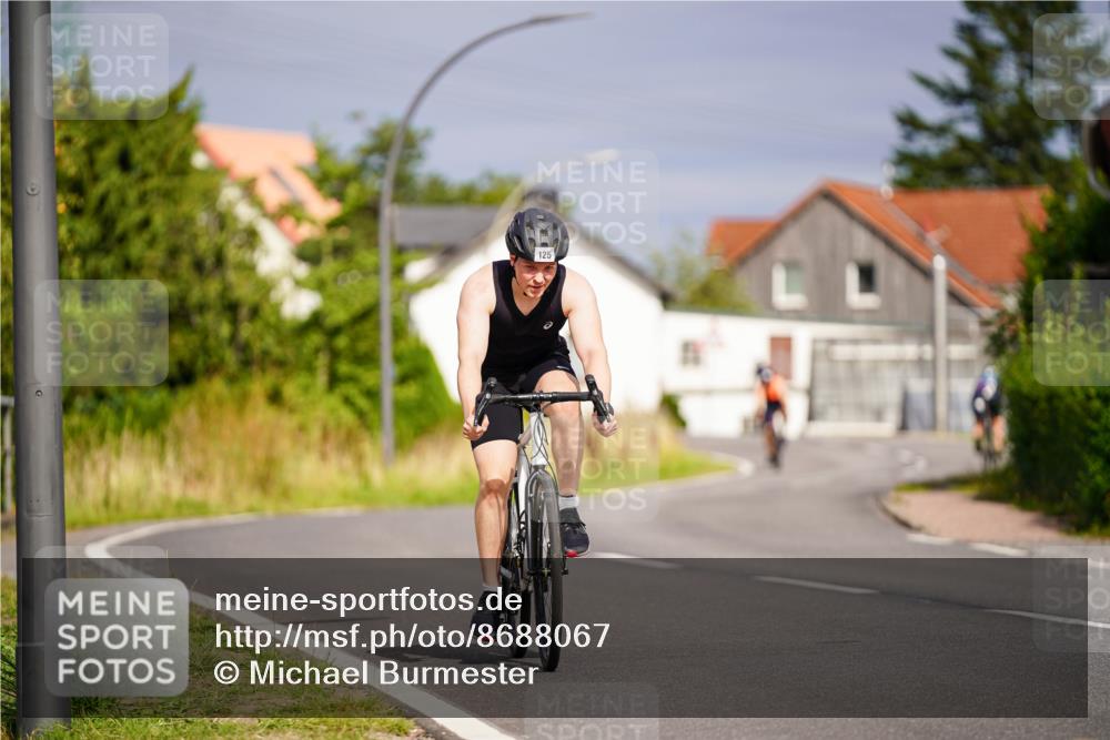 31.08.2025 - Elbe Triathlon Hamburg Michael Burmester http://msf.ph/oto/8688067 31.08.2025 15:34:12 Radfahren  meine-sportfotos.de